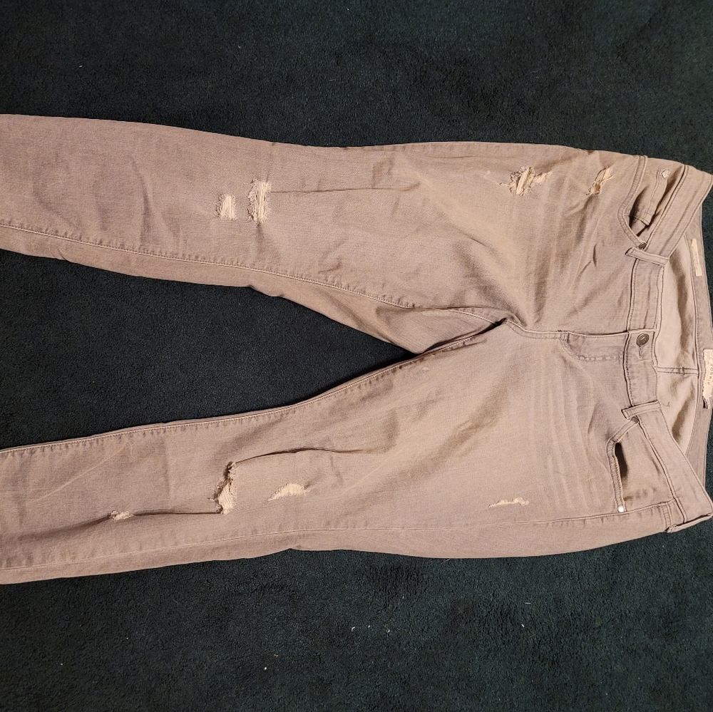 Like new Distressed Gray Skinny Jean Torrid